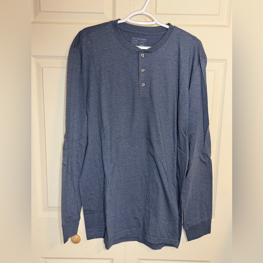 Fresh Clean Threads Men's XL Tall Blue long sleeve Henley Shirt